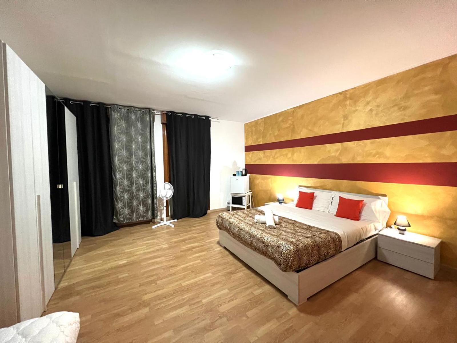 Venice Rooms Arian 01 เมสเตร ภายนอก รูปภาพ