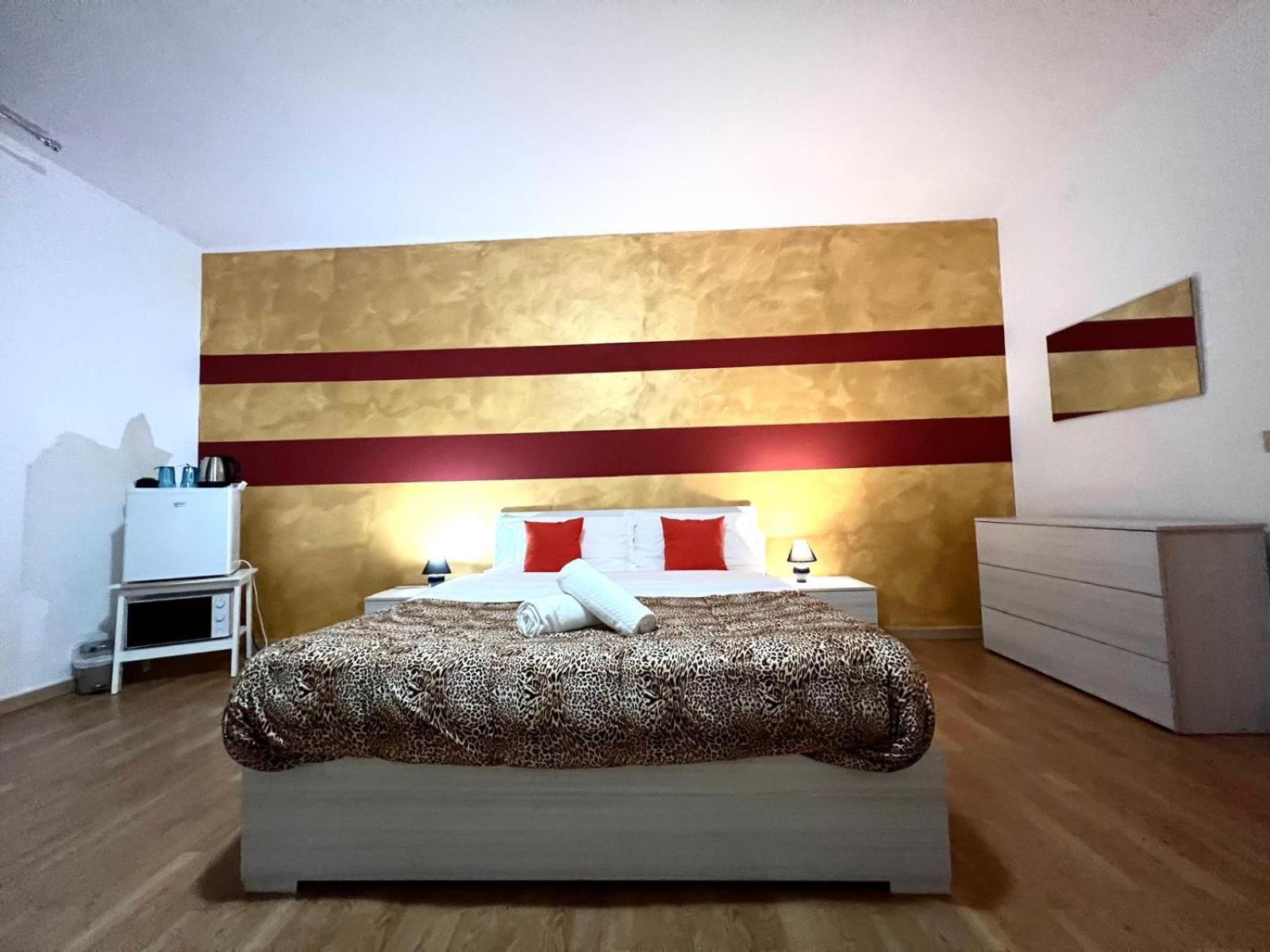 Venice Rooms Arian 01 เมสเตร ภายนอก รูปภาพ